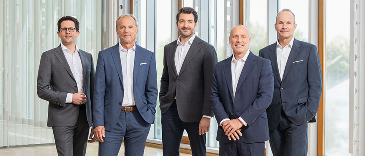 The executive leadership team of the PARI Group