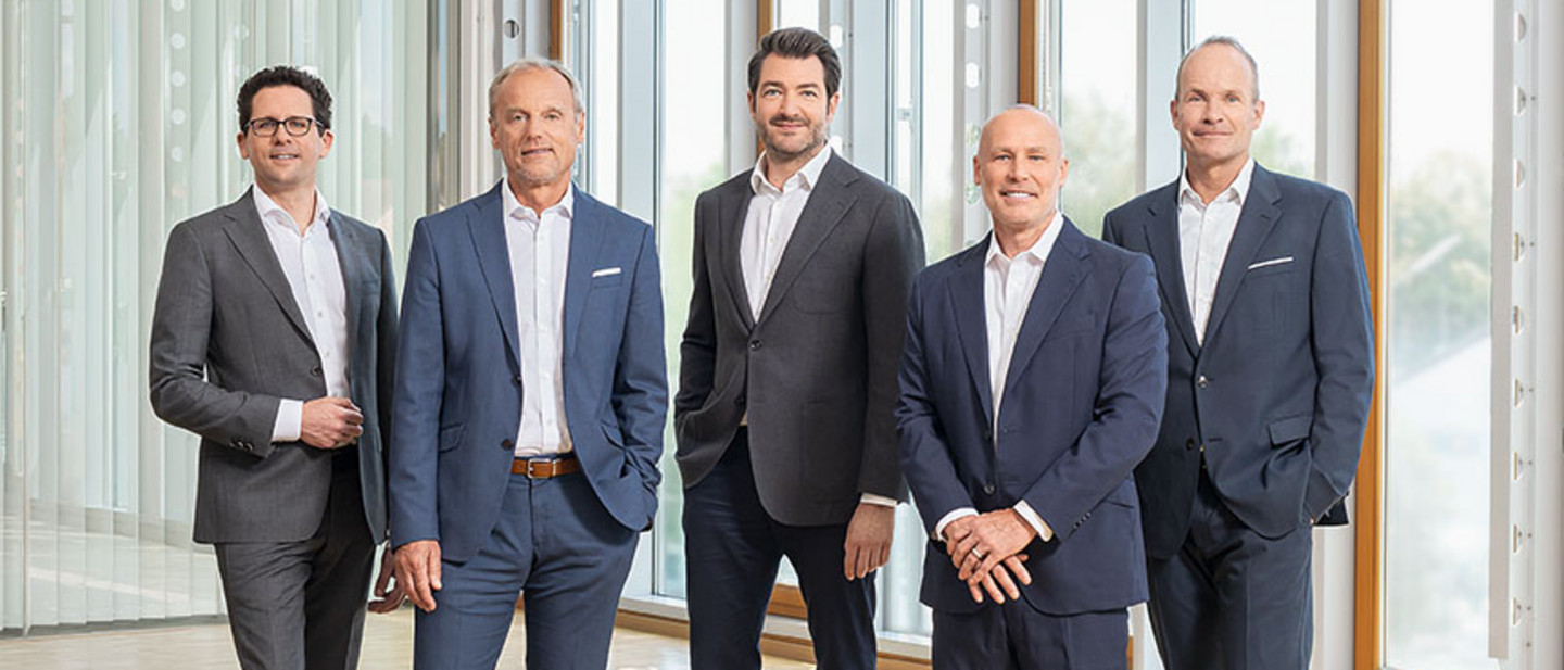 The executive leadership team of the PARI Group
