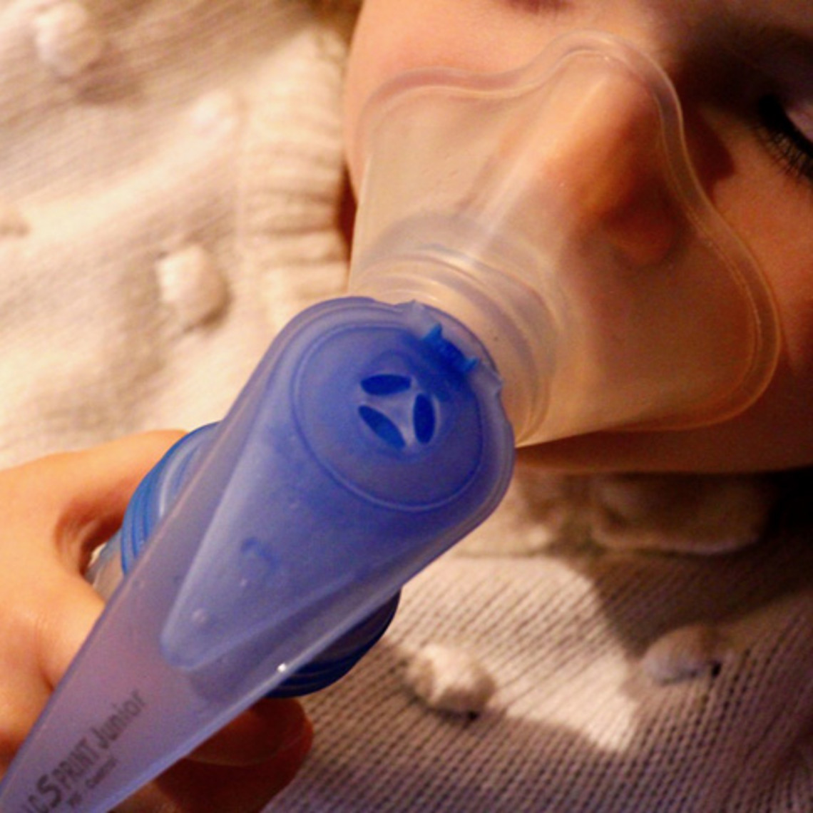 Warum sich inhalieren lohnt? Petra Warth sagt, "die Kinder können so den Schleim besser abhusten." 