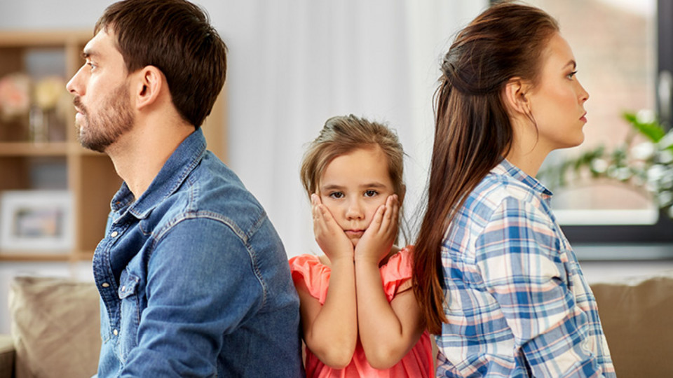 Muss ein Kind täglich inhalieren, entstehen oft Konflikte in der Familie