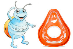 Käfer zeigt auf orange Babymaske