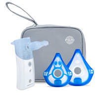 PARI BOY Go Inhalationsgerät mit zwei Masken und Transporttasche für die mobile Inhalationstherapie.
