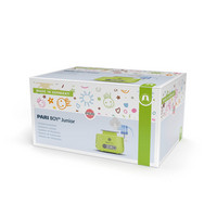 Produktabbildung – Die Abbildung zeigt das Inhaliergerät in seiner handelsüblichen Verpackung.