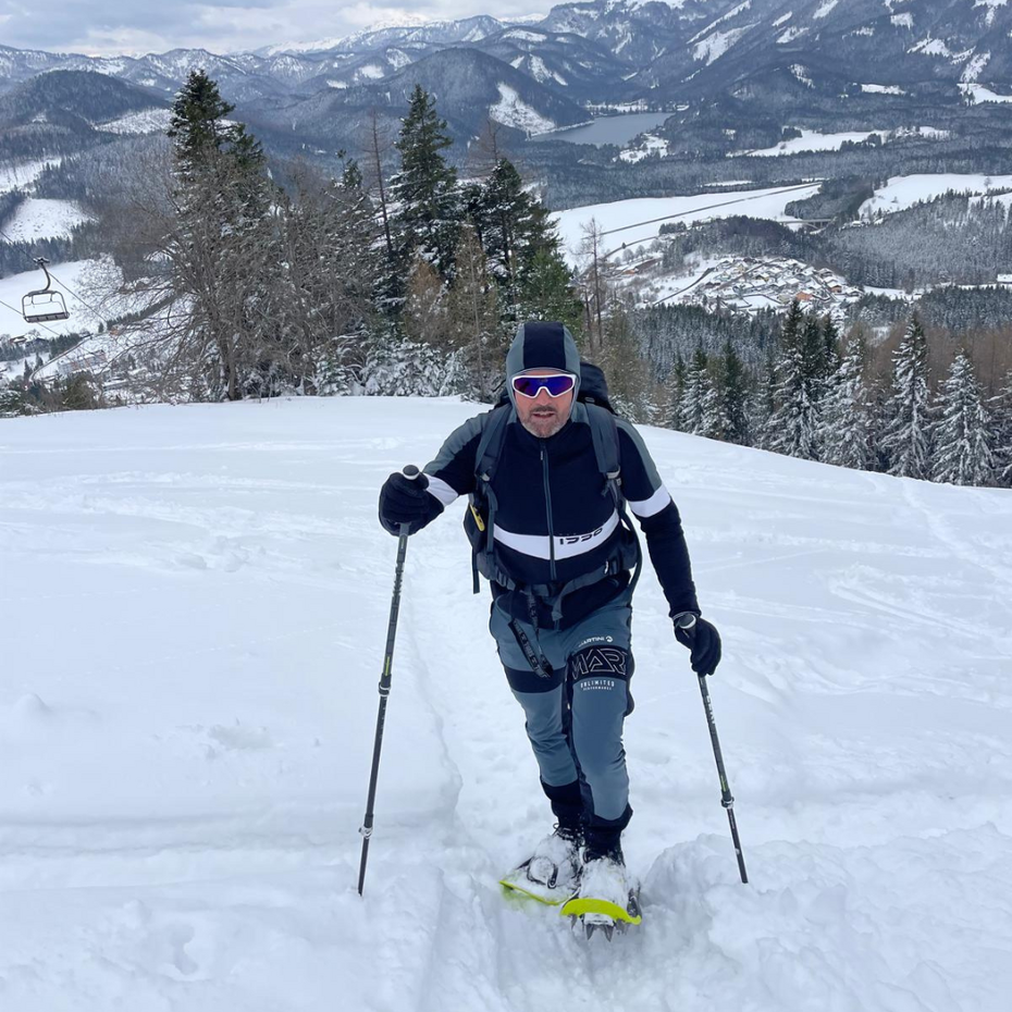 Bernhard Kaut beim Schneeschuhwandern