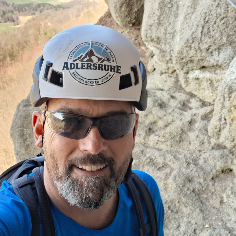 Nahaufnahme von Bernhard Kaut am Klettersteig Riegersburg