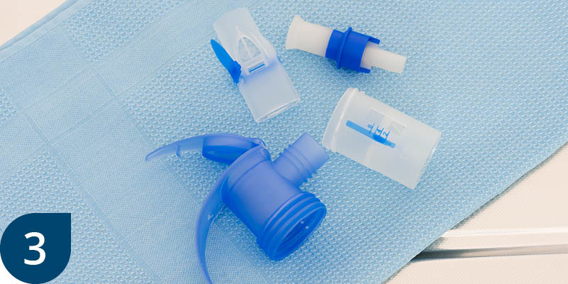 After cleaning and/or disinfection, place the parts of your nebuliser on a dry, lint-free cloth to dry