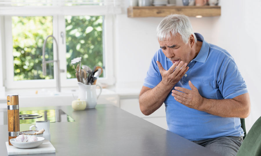 Im Alltag macht sich eine COPD z.B. durch Atemnot bemerkbar 
